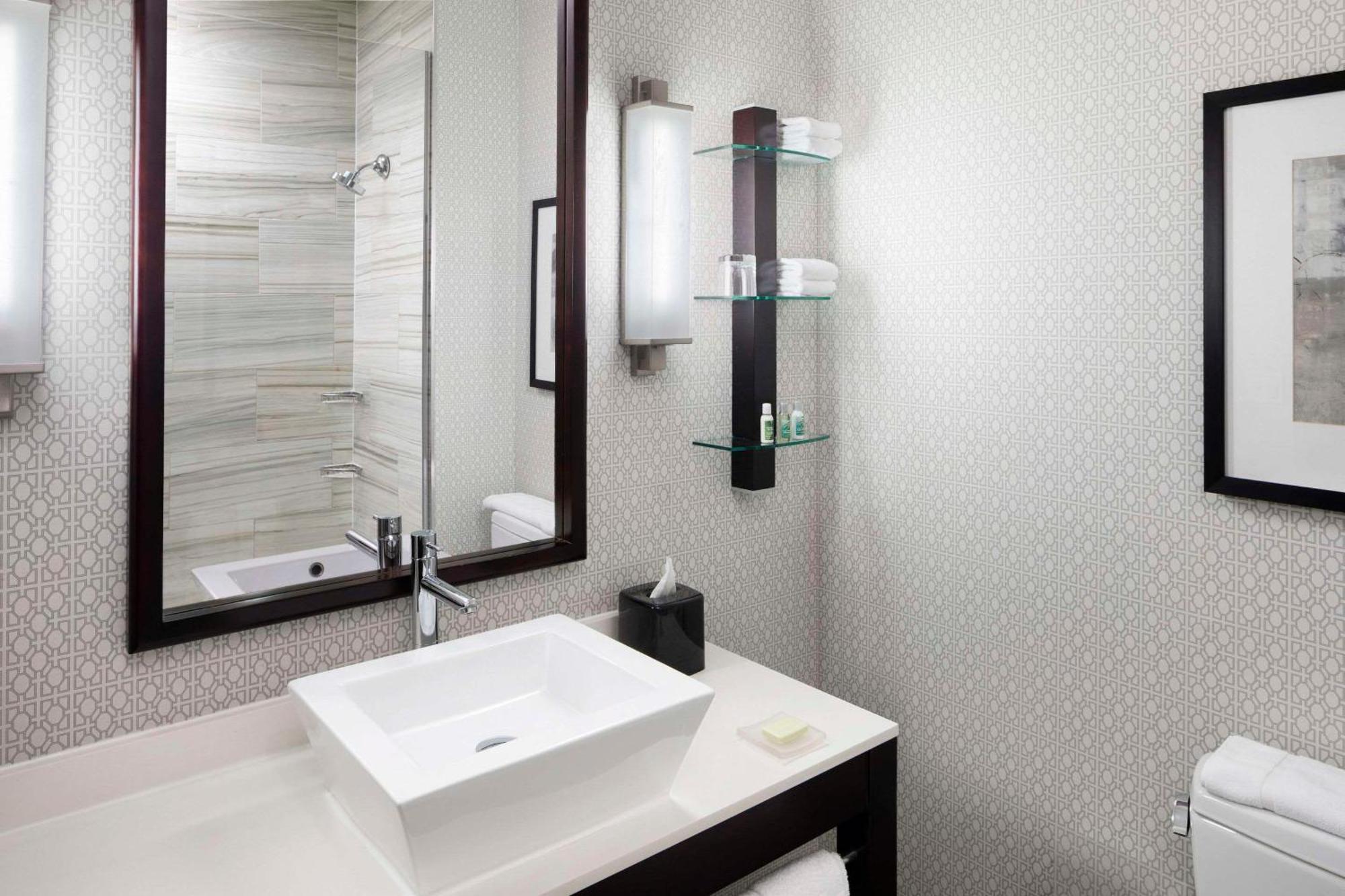 Cambria - Downtown 5*