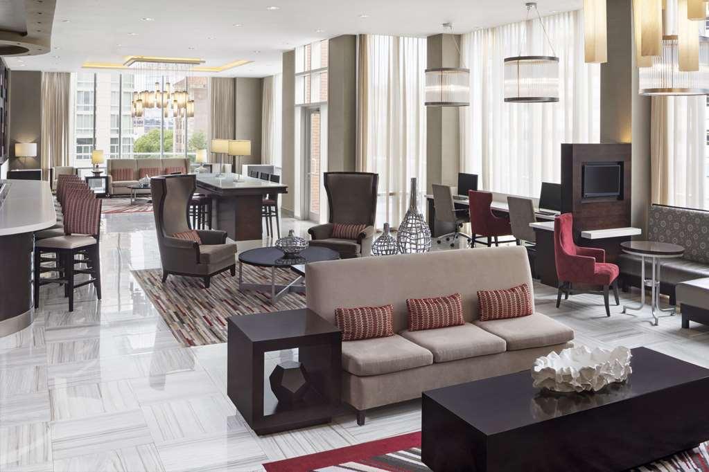 Hotel Cambria - Downtown